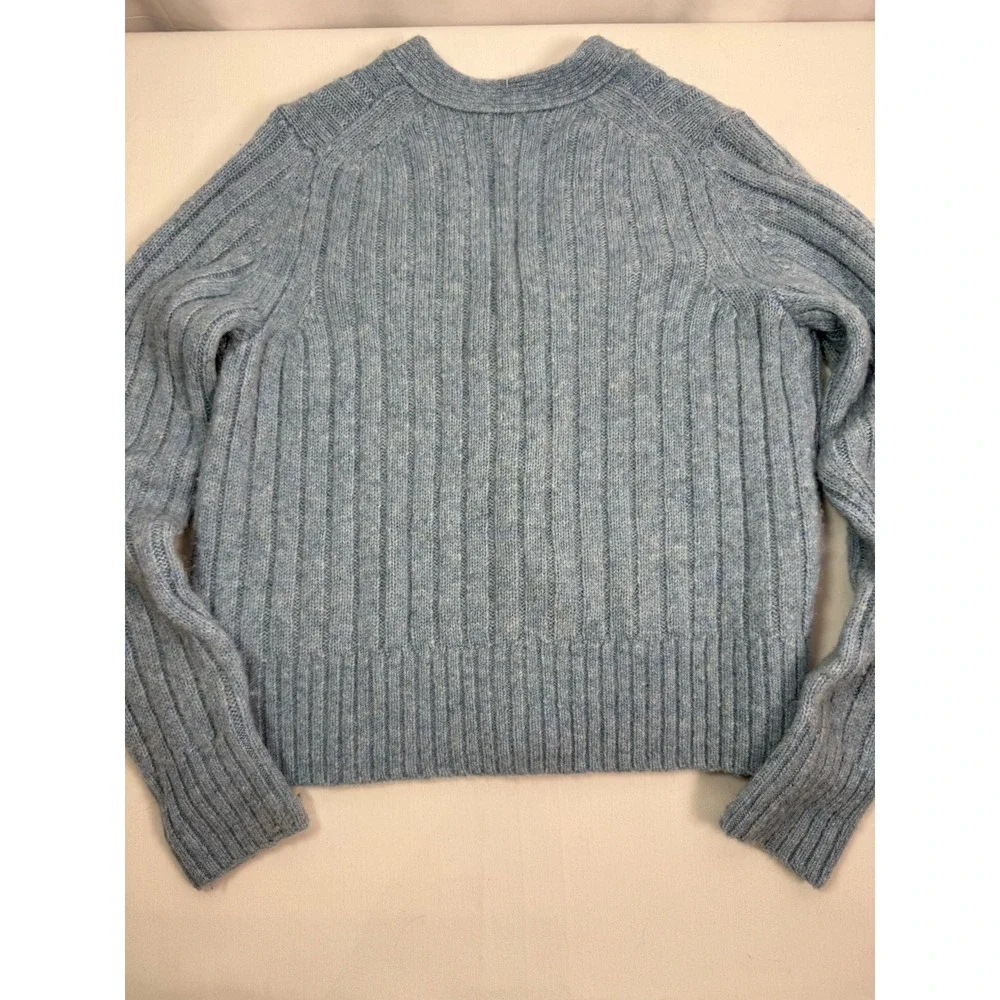 Banana Republic Cardigan Sweater Blue Junior Girl X Small Light Blue Button‎ Up